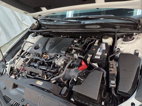 Used 2022 Toyota Camry SE FWD image 7
