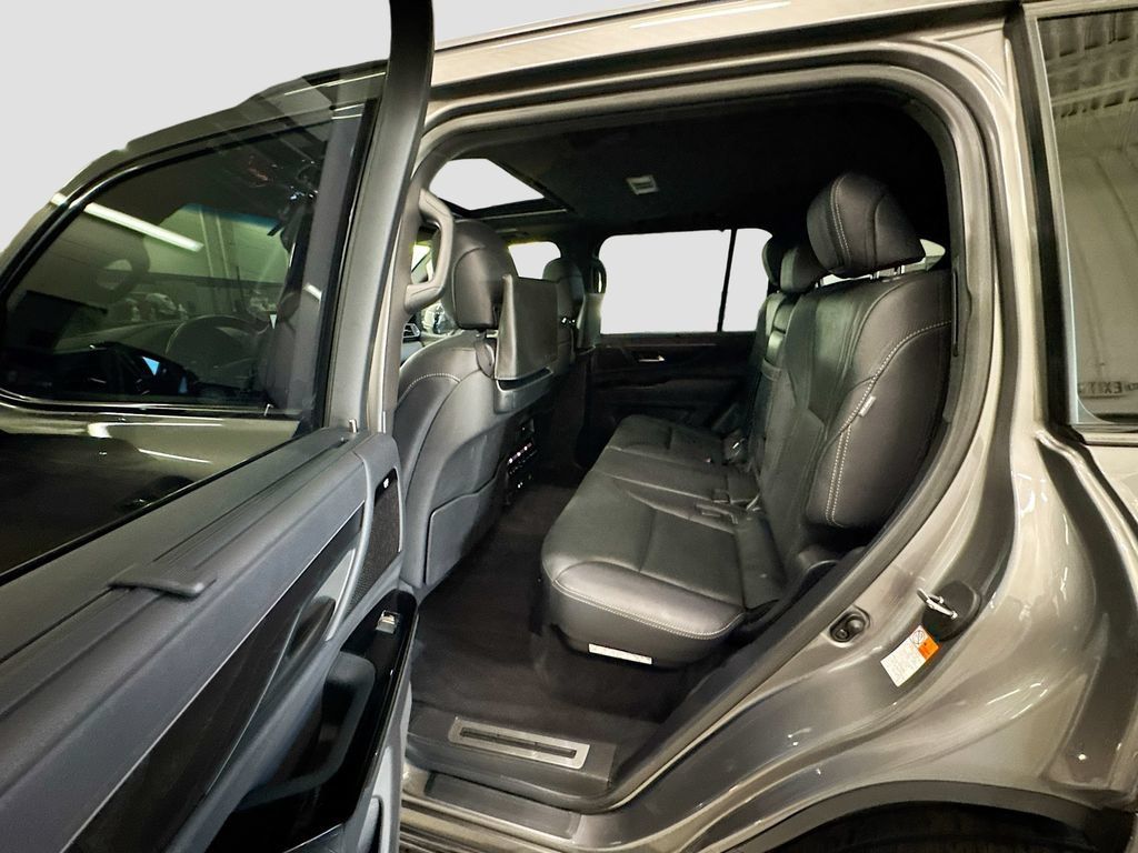 Used 2023 Lexus LX 600 4WD w/ Appearance Package image 28