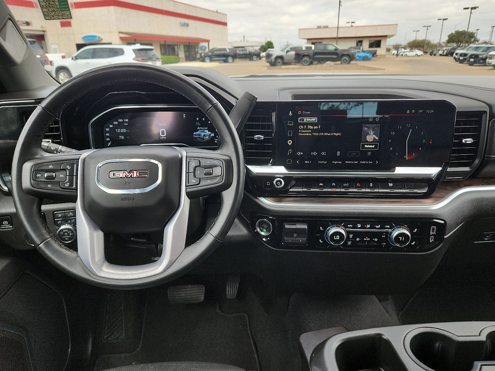 Used 2025 GMC Sierra 1500 SLT AWD/4WD image 14