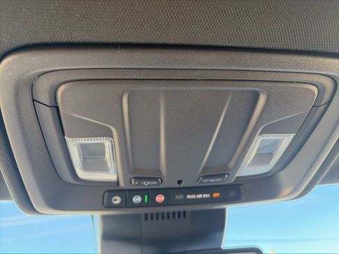 New 2026 GMC Sierra 1500 SLT image 25