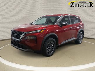 Used 2023 Nissan Rogue S video 1
