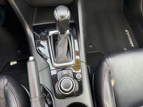 Used 2015 MAZDA MAZDA3 i Grand Touring image 22