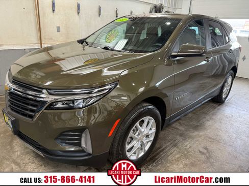 Used 2023 Chevrolet Equinox LT image 1