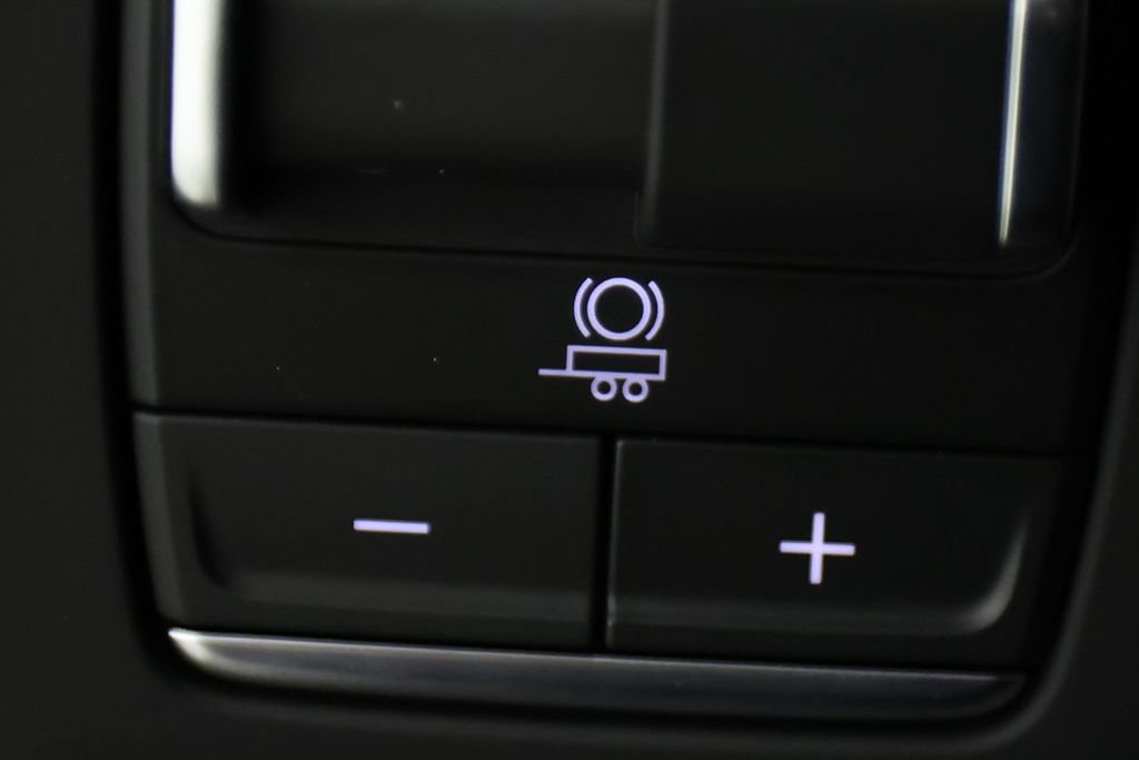 Used 2026 Cadillac Escalade V AWD/4WD image 25