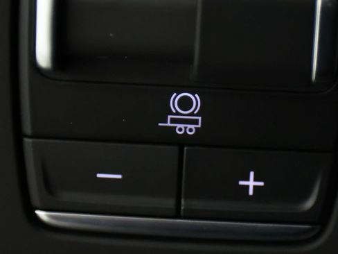 Used 2026 Cadillac Escalade V AWD/4WD image 25