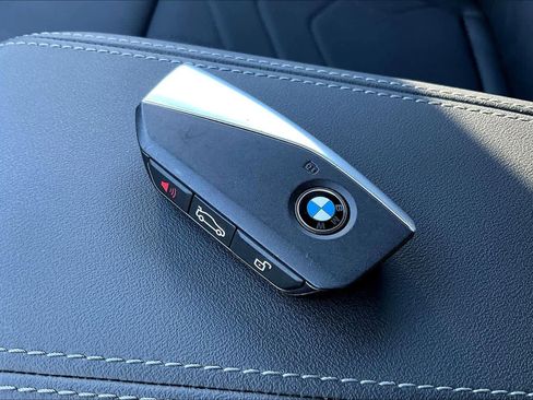 Used 2025 BMW X2 xDrive28i w/ Premium Package image 14