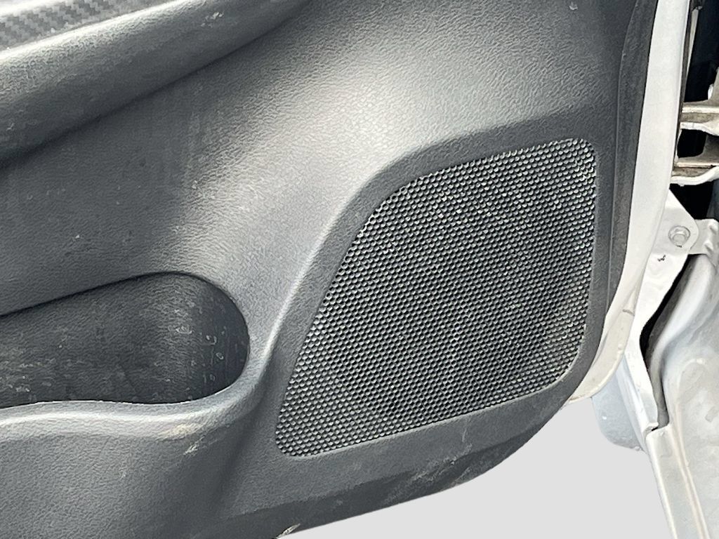 Used 2022 Nissan Versa SV FWD image 18