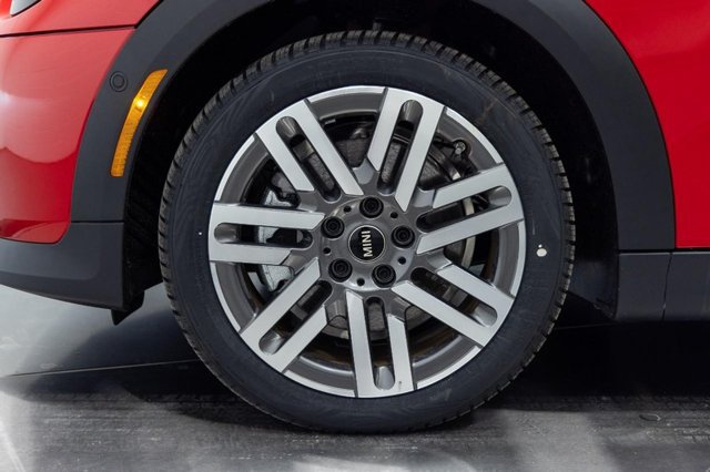 Certified 2026 MINI Cooper 4-Door Hardtop FWD image 22