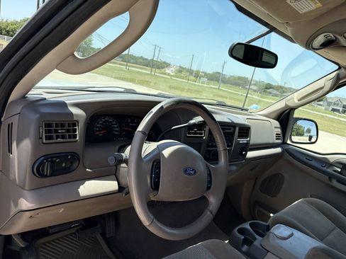 Used 2003 Ford Excursion XLT RWD image 15