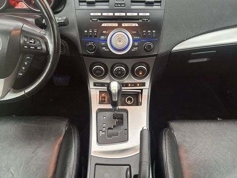 Used 2010 MAZDA MAZDA3 s Grand Touring image 21