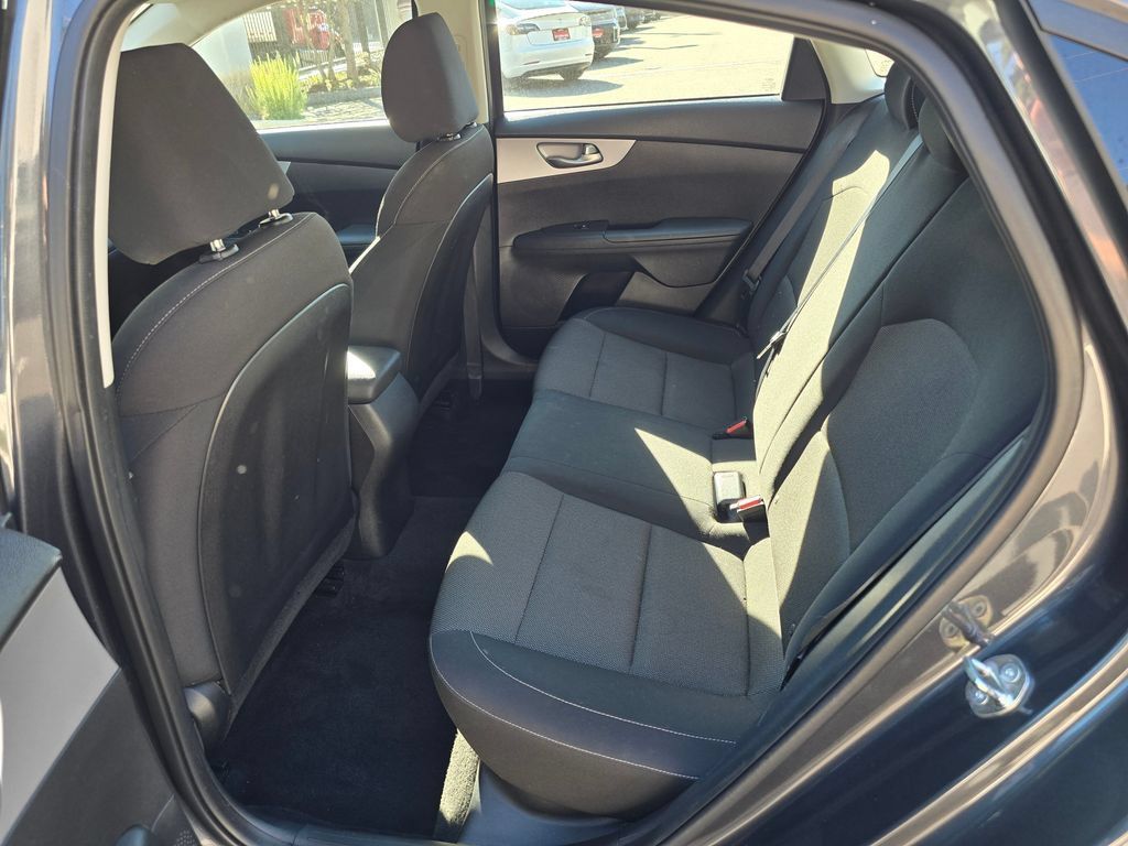 Used 2024 Kia Forte LXS FWD image 16