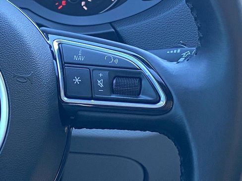 Used 2015 Audi Q3 2.0T Prestige w/ Prestige Package image 7