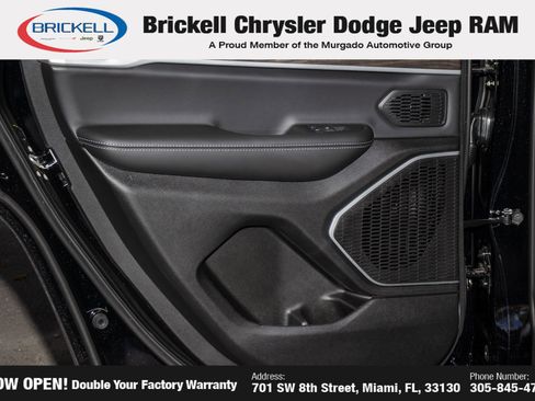 New 2026 Jeep Grand Cherokee Altitude image 12