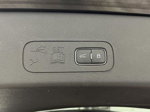 Used 2025 Lincoln Aviator Black Label AWD/4WD image 16