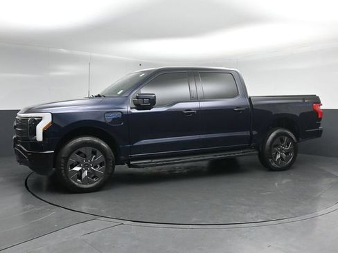 Certified 2025 Ford F150 Lightning Lariat AWD/4WD image 4