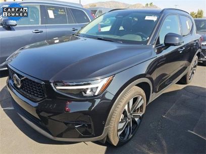 Used 2025 Volvo XC40 B5 Plus