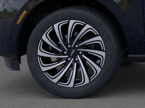 New 2025 Lincoln Navigator L Black Label image 19