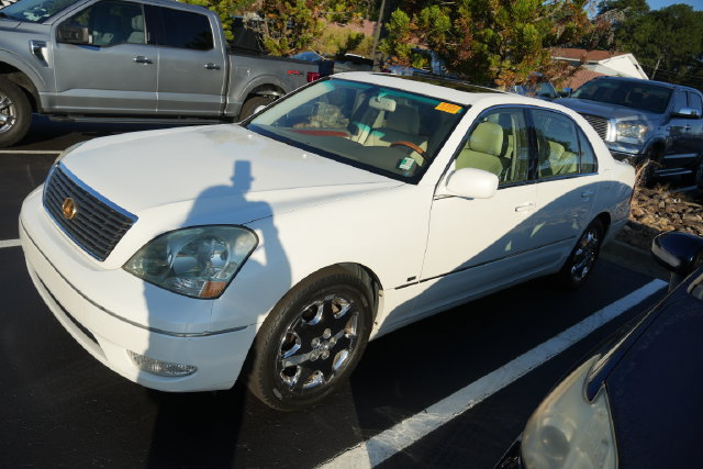 Used 2001 Lexus LS 430 RWD image 10