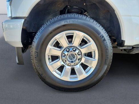 Used 2020 Ford F250 Platinum w/ FX4 Off-Road Package image 14