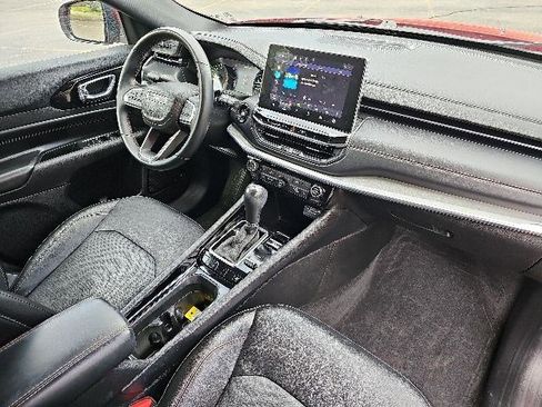 Used 2022 Jeep Compass Limited AWD/4WD image 14