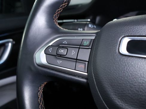 Used 2022 Jeep Compass Limited image 23