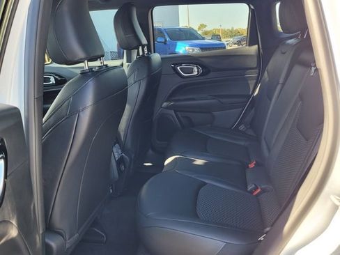 New 2026 Jeep Compass Latitude image 11