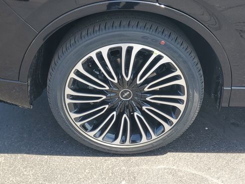 New 2026 Lincoln Aviator Black Label w/ Dynamic Handling Package AWD/4WD image 5