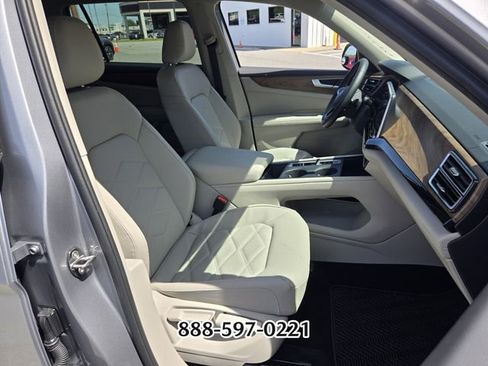 Certified 2026 Volkswagen Atlas SE image 20