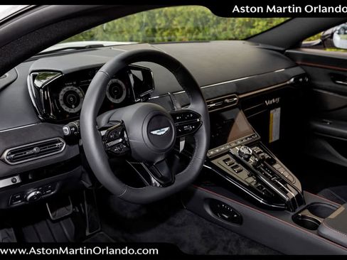 Used 2025 Aston Martin V8 Vantage Coupe image 10