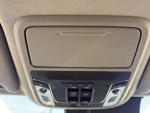 Used 2016 Honda Pilot Elite image 21