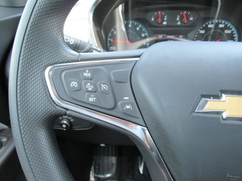 Used 2024 Chevrolet Equinox LS w/ Driver Confidence II Package FWD image 22