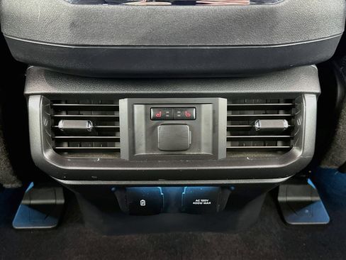 Used 2023 Ford F150 Lariat w/ Equipment Group 502A High AWD/4WD image 27
