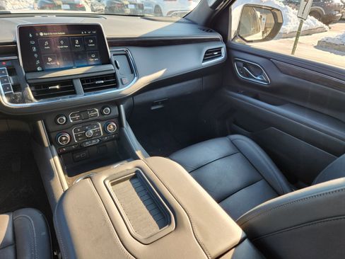 Used 2024 Chevrolet Tahoe Z71 w/ Luxury Package image 13