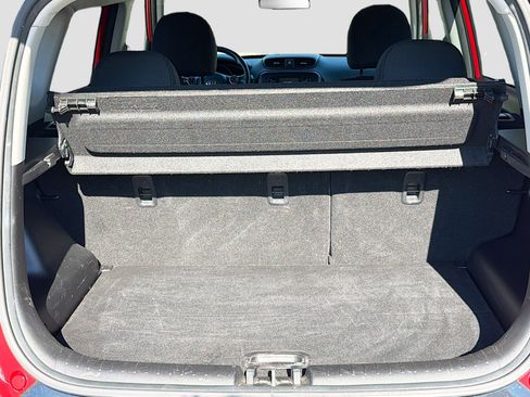 Used 2016 Kia Soul + image 11