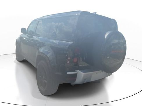 Used 2020 Land Rover Defender 110 S AWD/4WD image 3