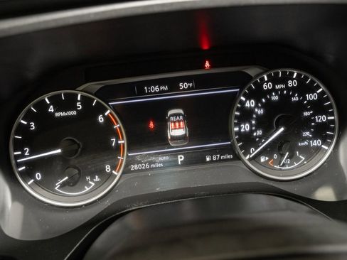 Certified 2025 Nissan Rogue SV image 18