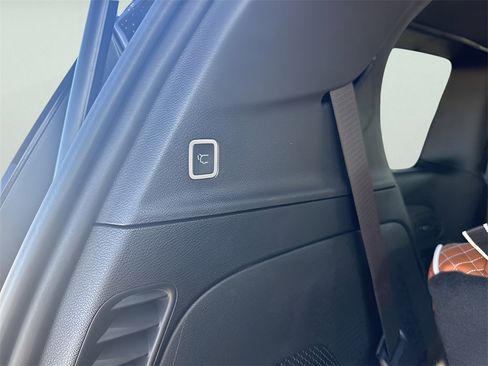 New 2026 Chrysler Pacifica Pinnacle image 24