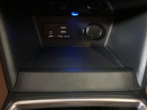 Used 2024 Subaru Forester Touring image 19