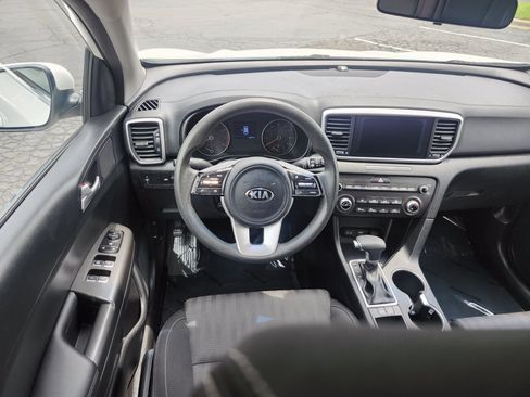 Used 2020 Kia Sportage LX FWD image 24