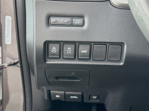 Used 2017 Nissan Murano Platinum w/ Platinum Technology Package image 10