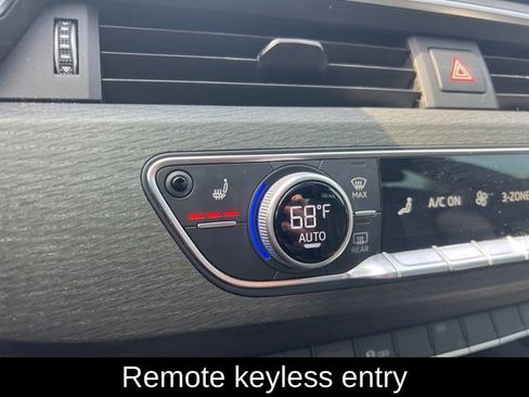 Used 2019 Audi A4 2.0T Premium image 11