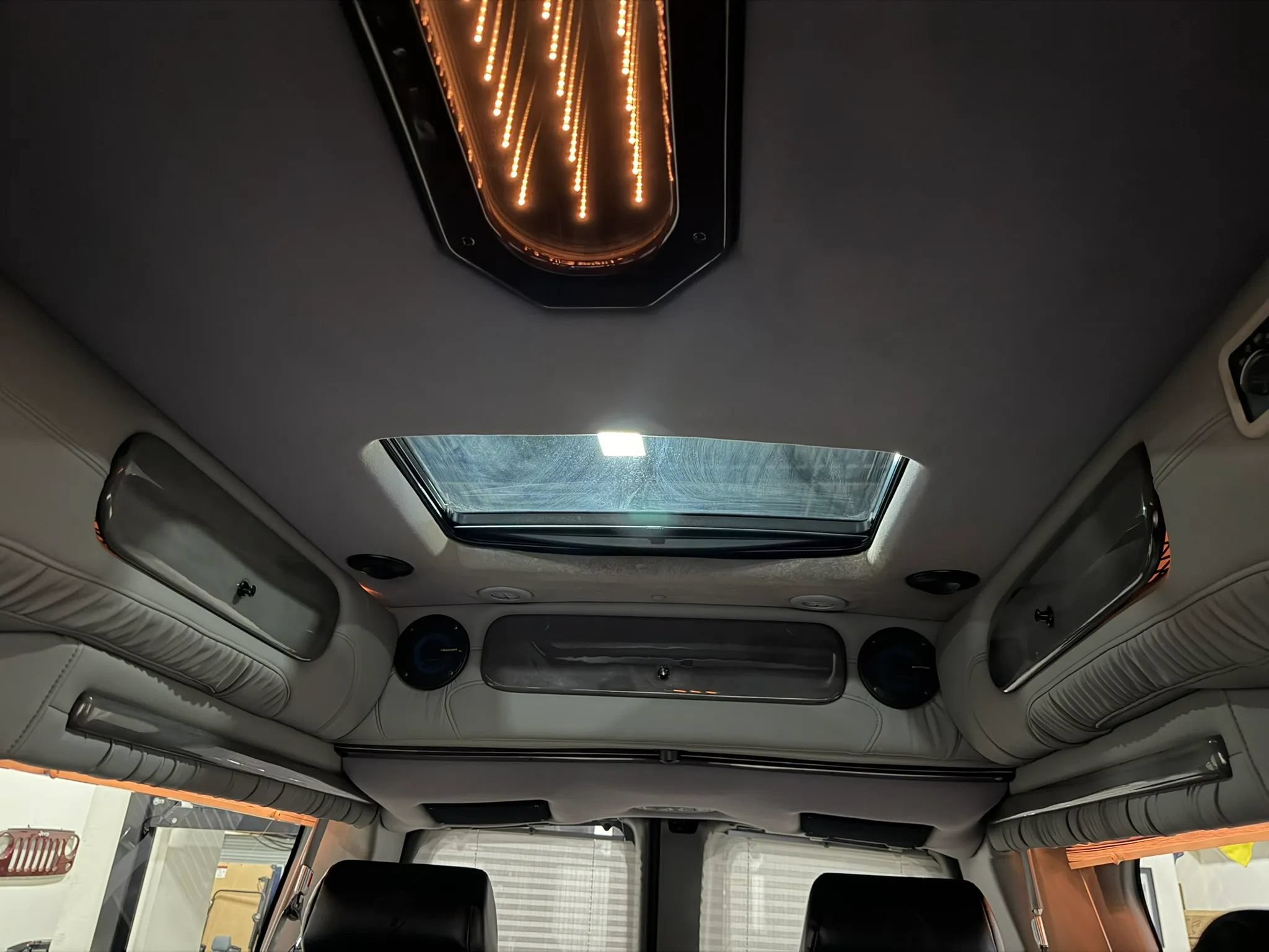 Used 2007 GMC Savana 1500 AWD w/ Preferred Equipment Group image 61