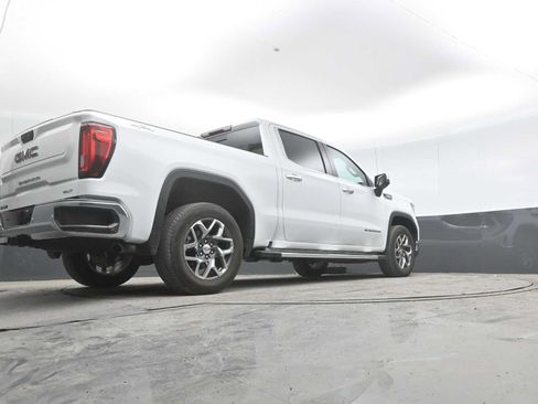 Used 2024 GMC Sierra 1500 SLT w/ SLT Premium Plus Package AWD/4WD image 33