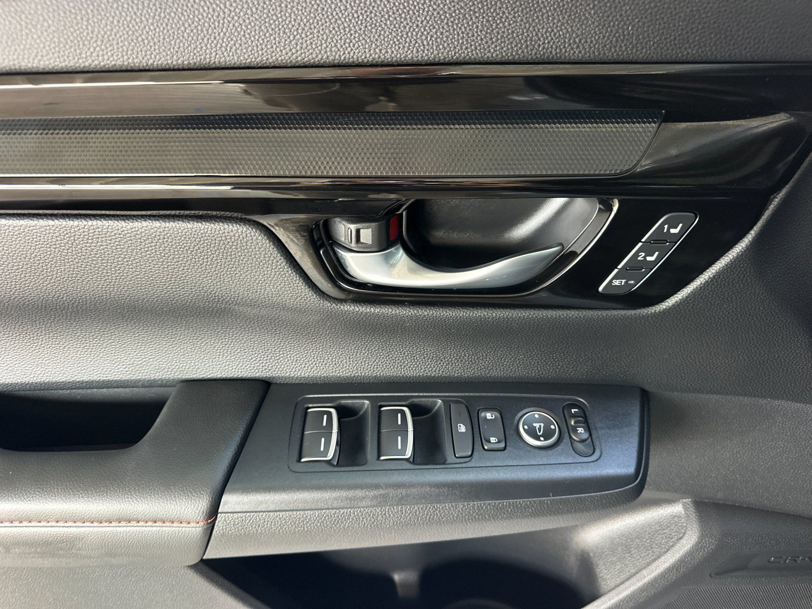 Used 2025 Honda CR-V Sport Touring image 10