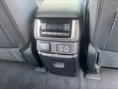 New 2025 Subaru Ascent Touring w/ Popular Package #2 image 26