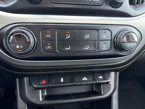 Certified 2022 GMC Canyon Elevation AWD/4WD image 17