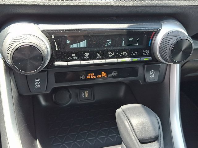 Used 2025 Toyota RAV4 LE FWD image 15