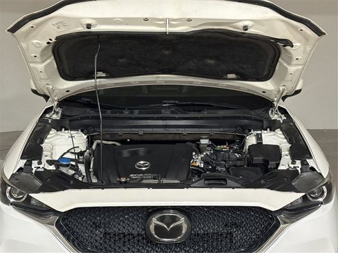 Used 2018 MAZDA CX-5 Touring image 15