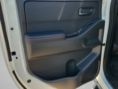 New 2026 Nissan Frontier Pro-X w/ Pro-X Convenience Package RWD image 24