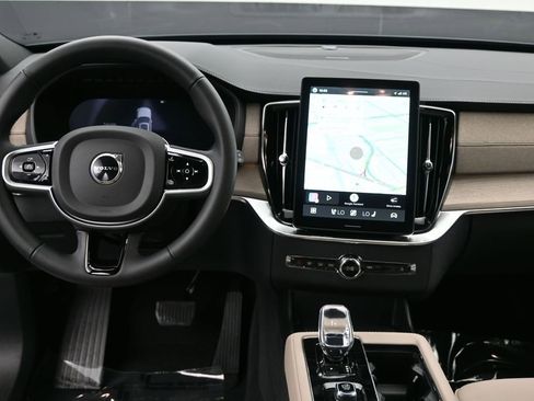 New 2026 Volvo XC90 B6 Plus w/ Protection Package Premier AWD/4WD image 12
